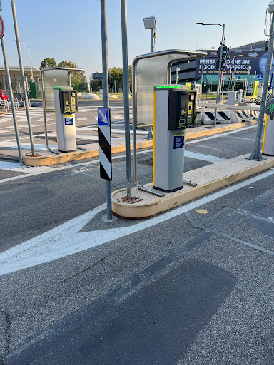 P4 New - ViaMilano Parking