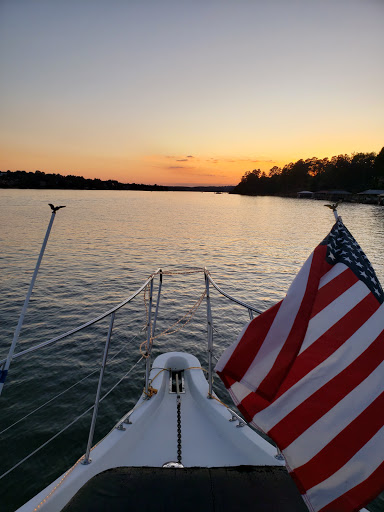 Lake Hickory Adventures - Thumbnail