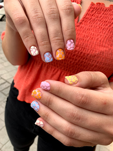 GLOW • Beauty Salon - Thumbnail