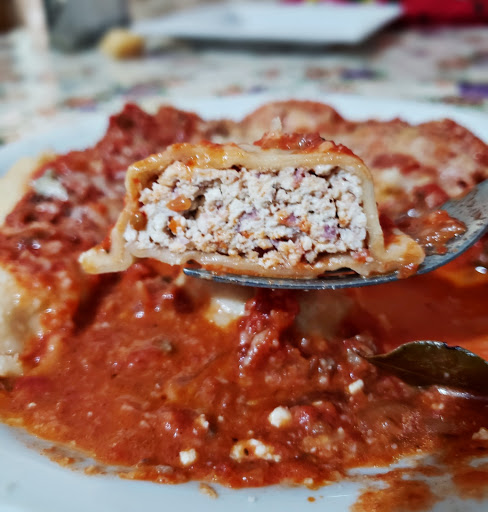 "CANAAN PASTAS" fabrica de pastas y sándwiches de miga.