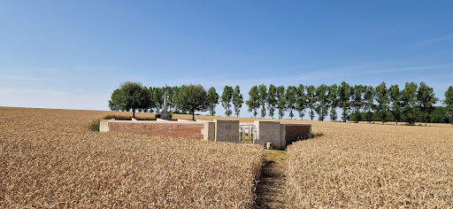 Grandcourt Road Cemetery - Thumbnail