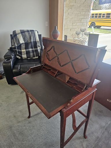 Prospect's Resale Shop - Thumbnail