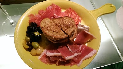 Photos of Tapas Bar at Kowloon Shangri-La