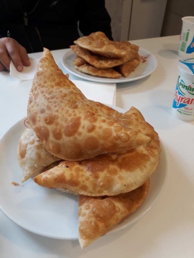 Papağan Çiğbörek