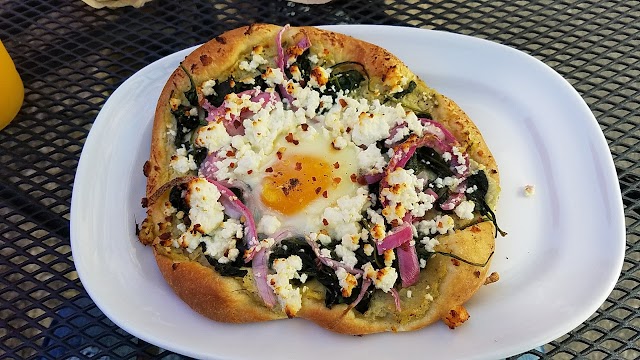Luna Bakery & Cafe