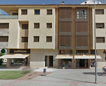 CENTRO RECONOCIMIENTO CONDUCTORES Y CAZADORES COYANZA Av. Matallana, 1, 24200 Valencia de Don Juan, León, España