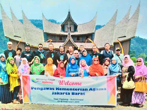 Minang Raya Holiday (Tour and Travel), Author: Minang Raya Holiday (Tour and Travel)