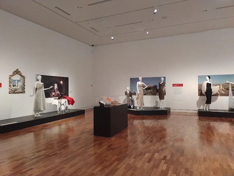 Tamworth Regional Gallery photo