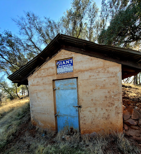 Stockton Creek Reservoir Trailhead - Thumbnail