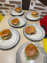 Photo n°13 de New school/smash burger/berliner kebeb/pizza à Bourg-en-Bresse (Restaurant de tacos)