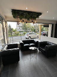 Photo n°7 de Le coin du barbu à Le Chesnay-Rocquencourt (Barbier)