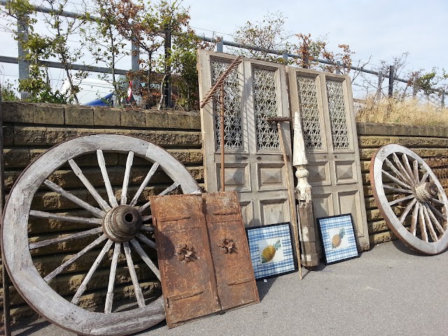 Sunbury Antiques Market