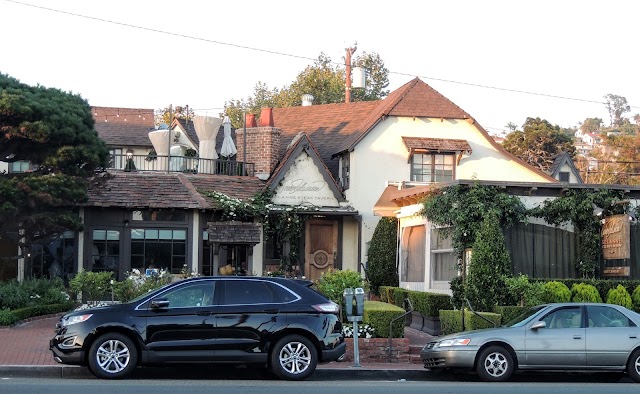 Selanne Steak Tavern