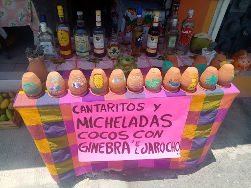 El Jarocho micheladas, cantaritos ,cocos con ginebra etc... Gallery - Mexico