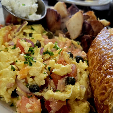 Mama's On Washington Square by null