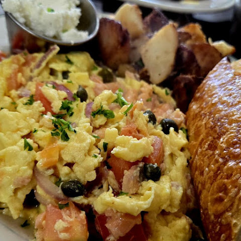 Mama's On Washington Square by null