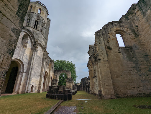 Grande-Sauve Abbey Gallery - France
