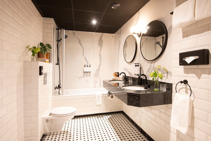 Jan Luyken Amsterdam by null