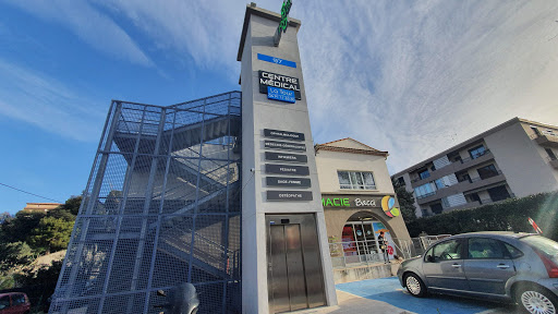 Medical Center La Tour