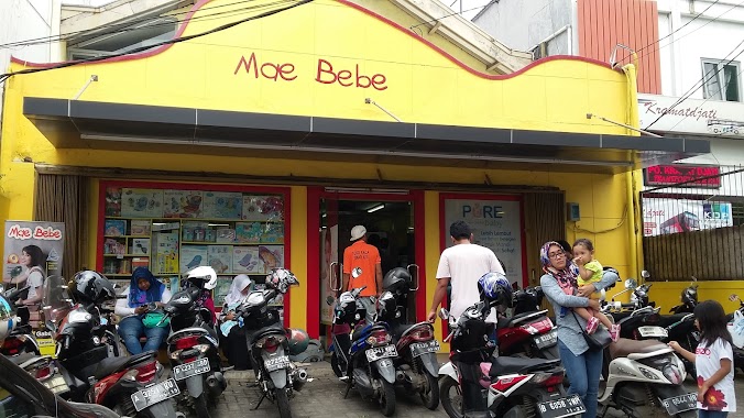 Mae Bebe Baby Shop, Author: Chanel Q