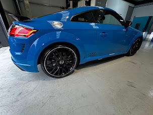 Photo n°14 de Motrio Garage Saint-Germain Automobile - Carrosserie Mécanique à Saint-Germain-de-la-Grange (Garage automobile)