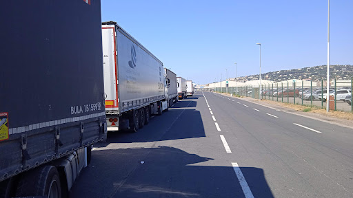 Parking turkish trucks - Thumbnail