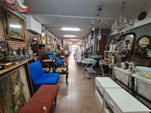 Tienda Columpiu. Segunda mano vintage Gallery - Spain