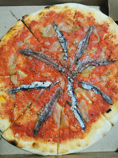 Photo 3 - Family’s PIZZA