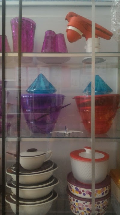 Photos of Noraida Tupperware