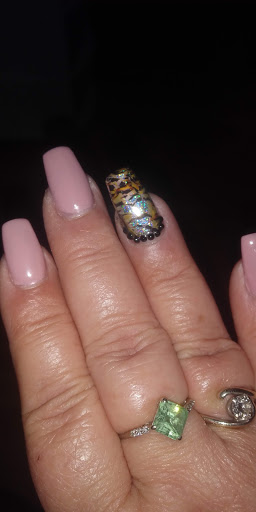 VK Nails and Spa - Thumbnail