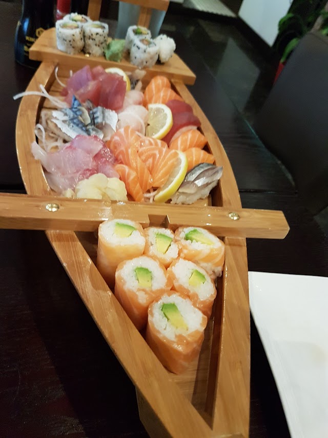 Sushi Lounge
