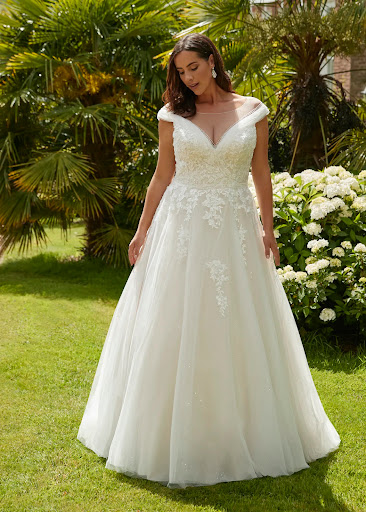 Bridal and Prom Bar Ltd. Logo