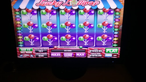 Coconuts Internet Cafe Arcade - Visual