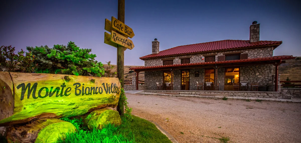 Ξενοδοχείο Montebiancovillas Αράχωβα
