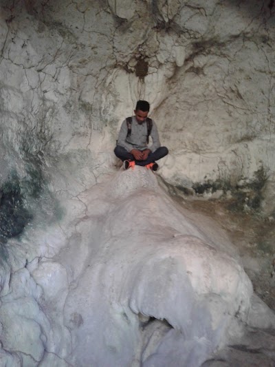 Photos of Guha Tujoh
