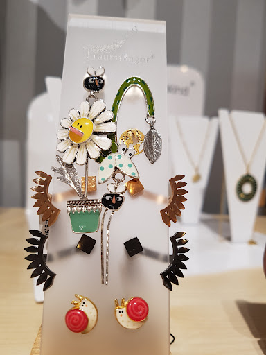 Boutique happiness - Thumbnail