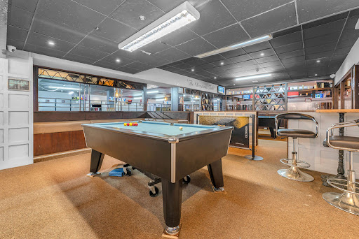 The Ball Room Sports Bar (Coatbridge) - Pool, Snooker & Darts Hall