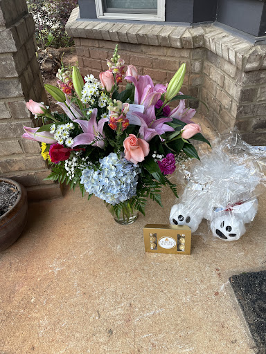 Saint McQueen Florist - Thumbnail