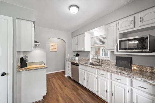 Gina Giampietro Team - RE/MAX Select Realty - Thumbnail