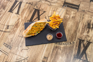 Photo n°35 de FOOD KORNER à Achères (Restaurant)