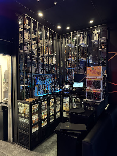 La Vie Hookah Lounge | Bar | North Hollywood