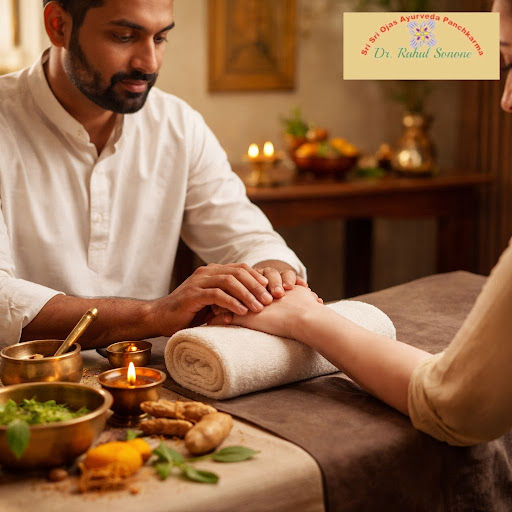 Discover the power of traditional pulse diagnosis with Nadi Pariksha at Sri Sri Ojas Ayurveda Pan… post image