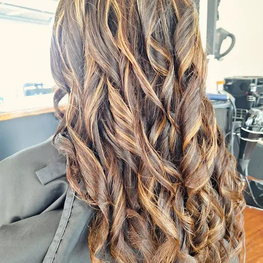Shanelle’s Hair & Beauty Studio