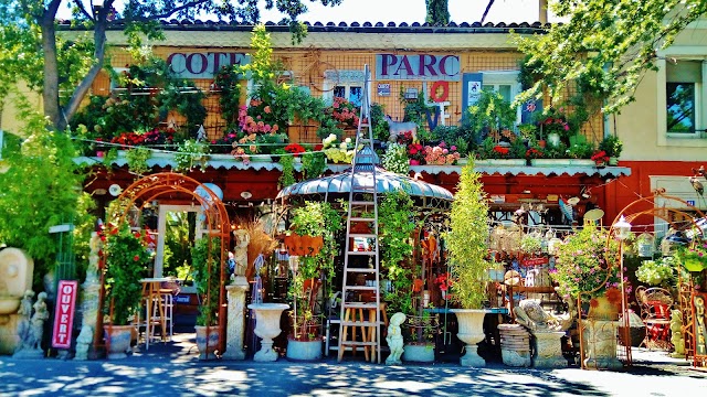 COTÉ PARC - ANTIQUAIRE