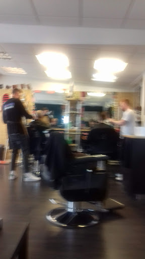 du beau hair and beauty Bellsquarry Gallery - United Kingdom