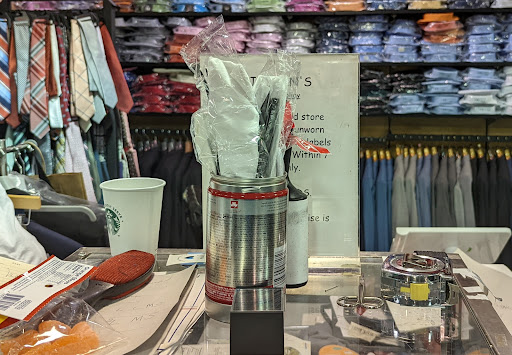 Justin's Fine Menswear Gallery - United States