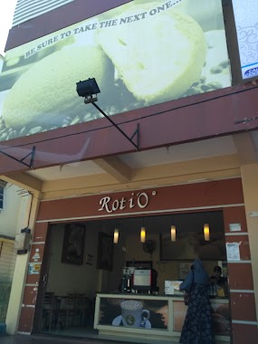 Roti O, Author: Bondan Caroko