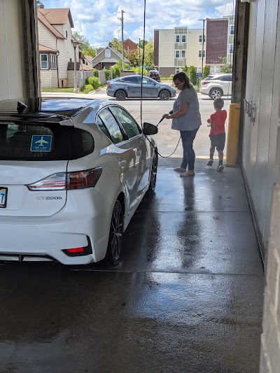 Brookfield Express Car Wash