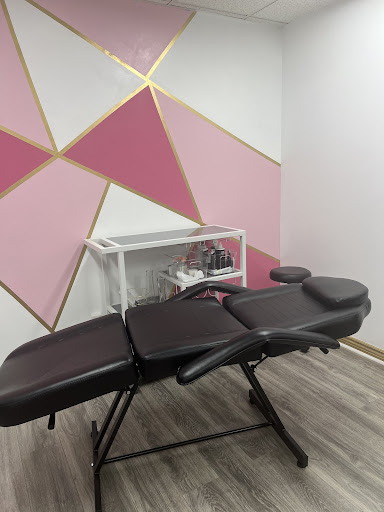 GLO With Amber Esthetics Logo