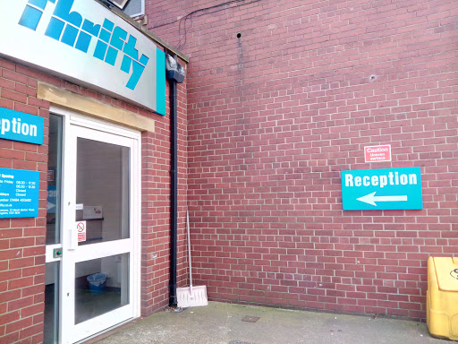 Thrifty Car and Van Rental Huddersfield - Thumbnail